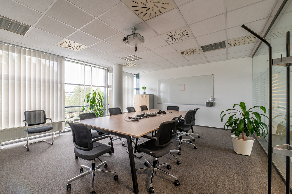 Röntgenova, Petržalka - Bratislava V | Rent, Office building, 2 104 m²