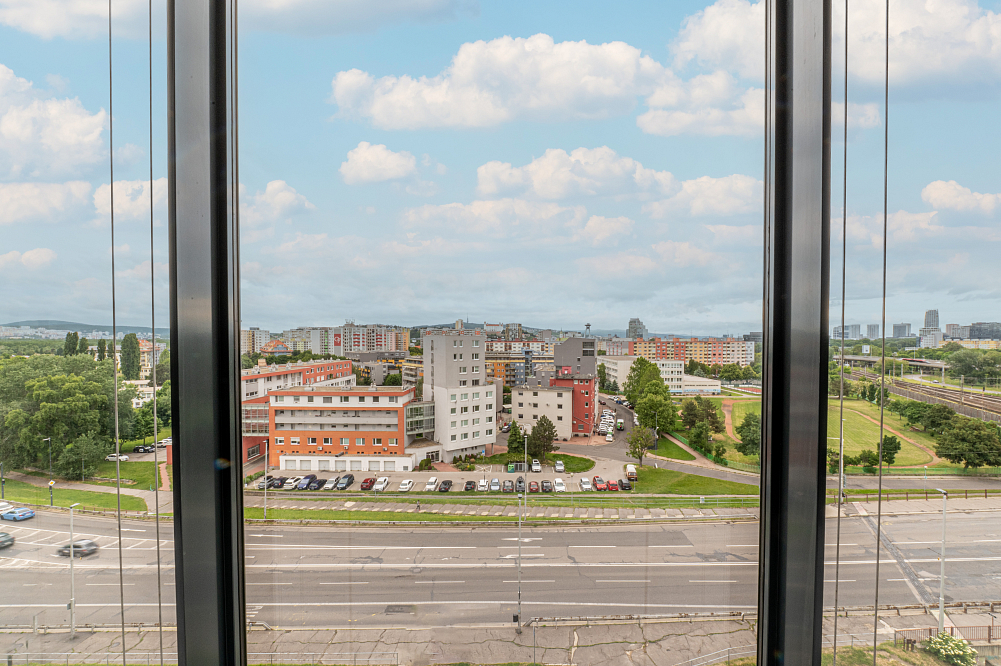 Röntgenova, Petržalka - Bratislava V | Rent, Office building, 2 104 m²