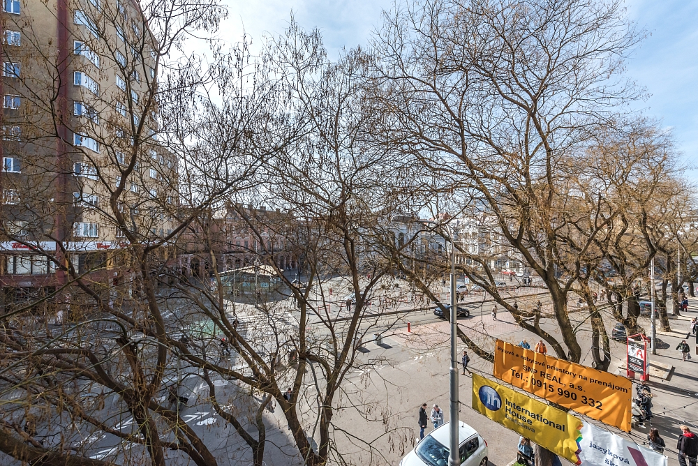 Námestie SNP, Staré Mesto - Bratislava I | Sale, Office building, 4 805 m²