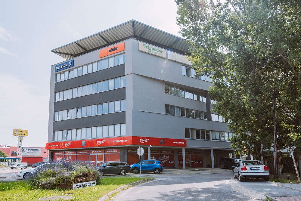Rožňavská, Nové Mesto - Bratislava III | Rent, Office building, 3 983 m²