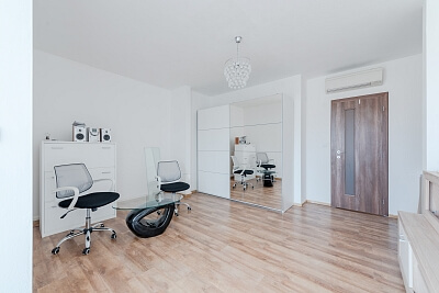 Leškova, Staré Mesto - Bratislava I | Rent, Apartment Two-bedroom (3+kk), 157 m²
