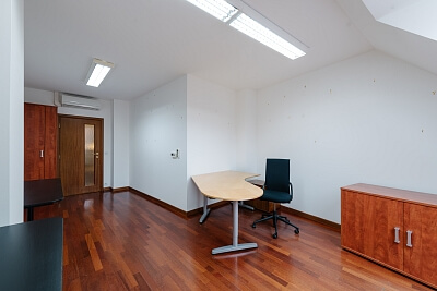 Ventúrska, Staré Mesto - Bratislava I | Rent, Apartment Two-bedroom (3+1), 97 m²