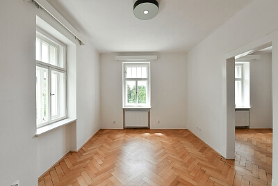 Hlavné mesto Praha, Smíchov - Praha 5 | Predaj, Byt 2-izbový, 69 m²