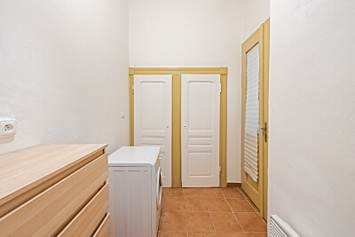 Hlavné mesto Praha, Smíchov - Praha 5 | Predaj, Byt 2-izbový, 45 m²