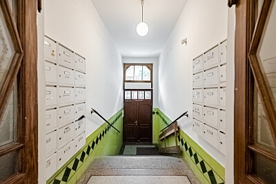 Hlavné mesto Praha, Smíchov - Praha 5 | Predaj, Byt 2-izbový, 45 m²