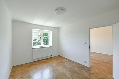 Hlavné mesto Praha, Vršovice - Praha 10 | Predaj, Byt 2-izbový, 55 m²