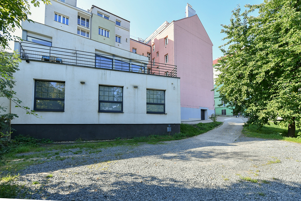 Hlavné mesto Praha, Vysočany - Praha 9 | Predaj, Kancelárské priestory, 300 m²