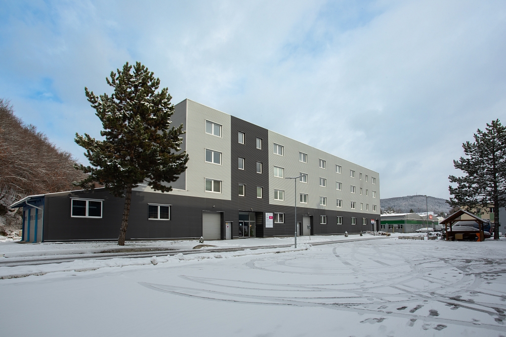Robotnícka, Považská Bystrica - Považská Bystrica | Prenájom, Kancelárské priestory, 466 m²